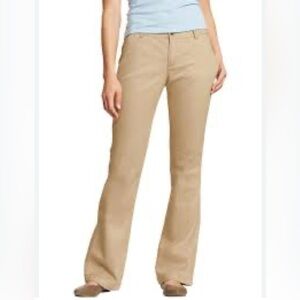 Old Navy women’s‎ size 14 cut khaki pants with front and back pockets